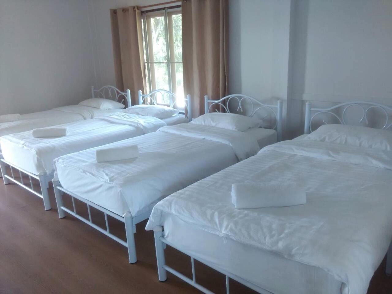 Hotel Jardin De Mangue Pak Chong Habitación foto