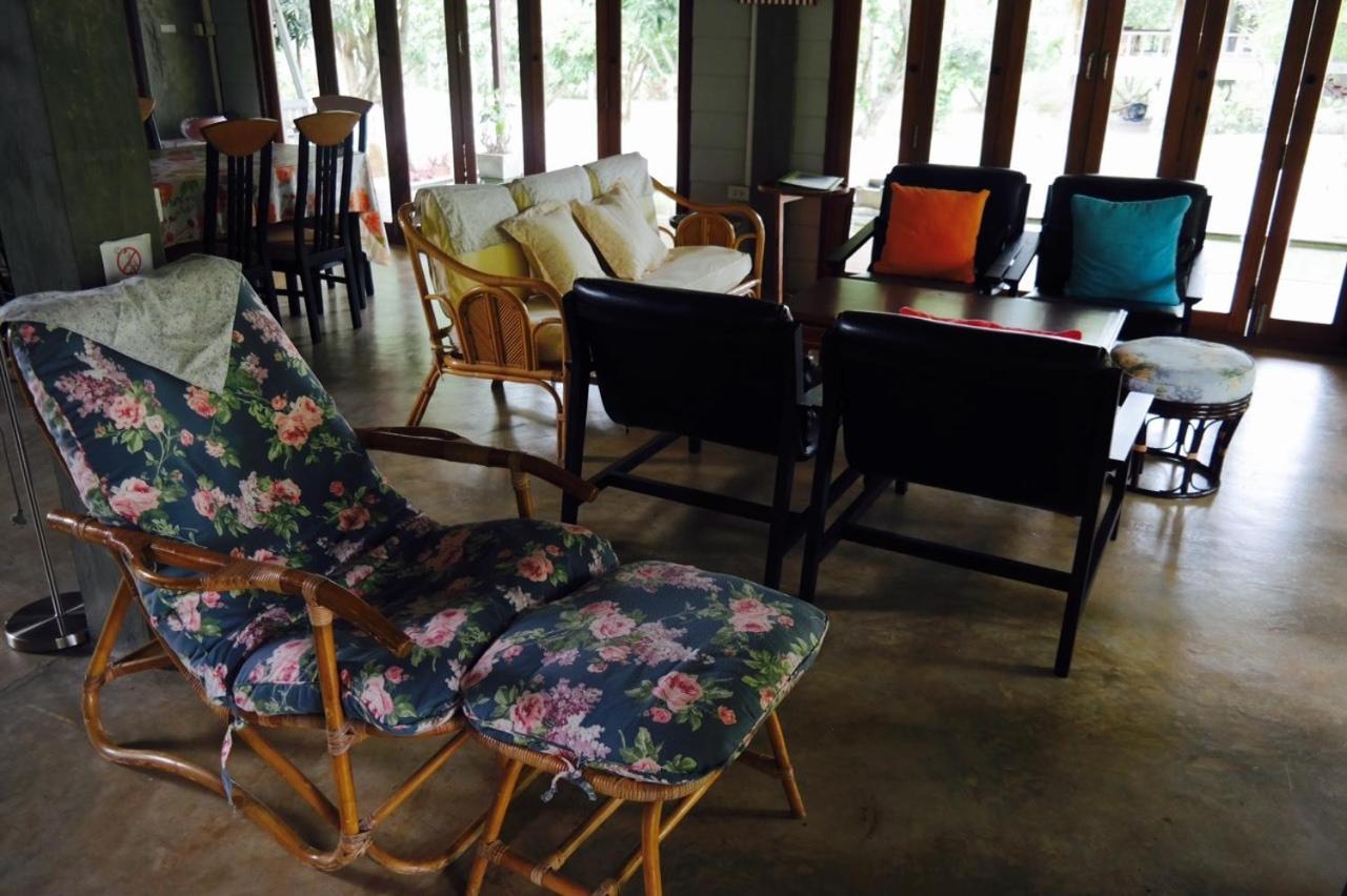 Hotel Jardin De Mangue Pak Chong Habitación foto